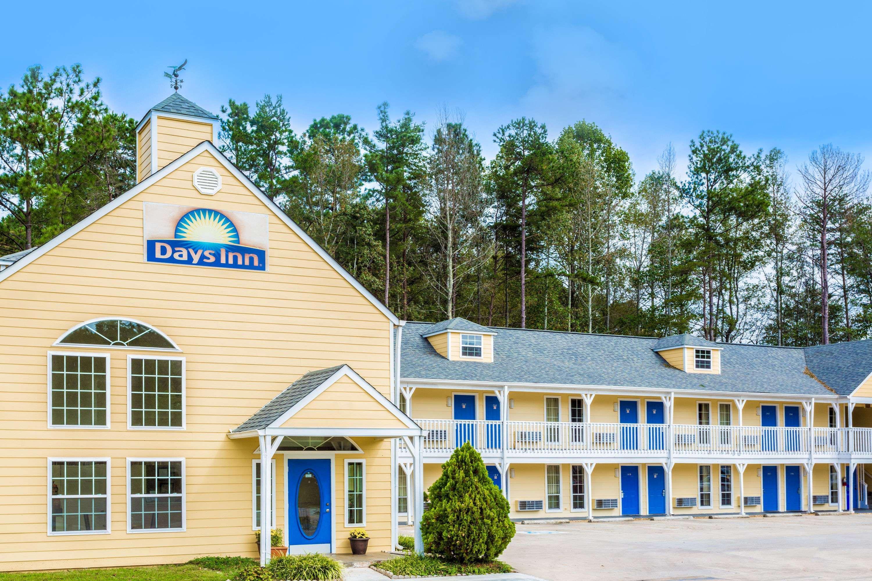 Days Inn By Wyndham Cornelia Exterior photo