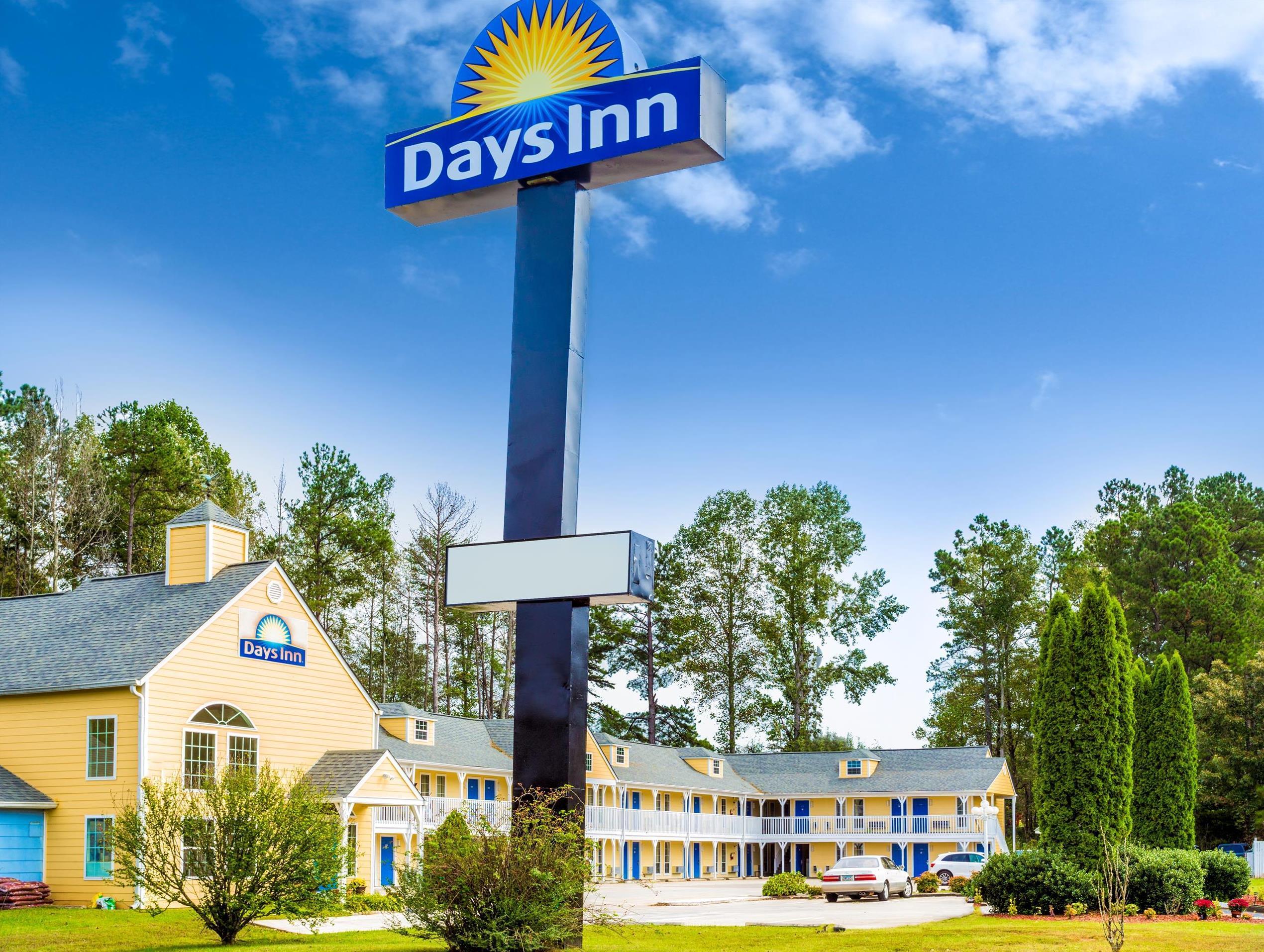 Days Inn By Wyndham Cornelia Exterior photo