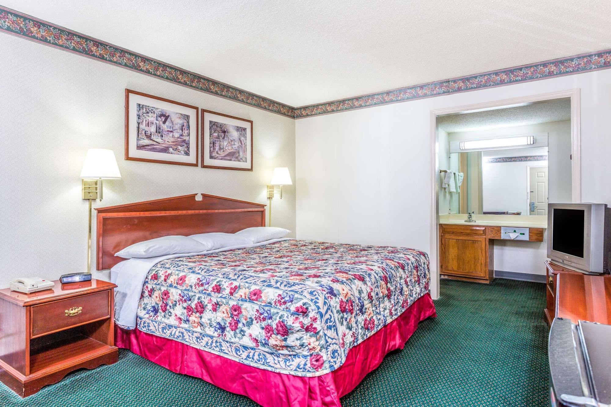 Days Inn By Wyndham Cornelia Exterior photo